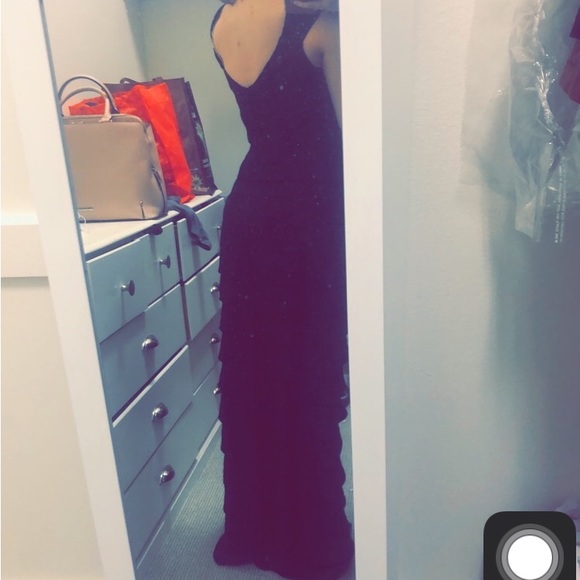 Long Black Formal Evening Dress w Sweetheart Neckline - Picture 3 of 11
